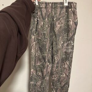 Darc sport size M Sweats/joggers camo SHE